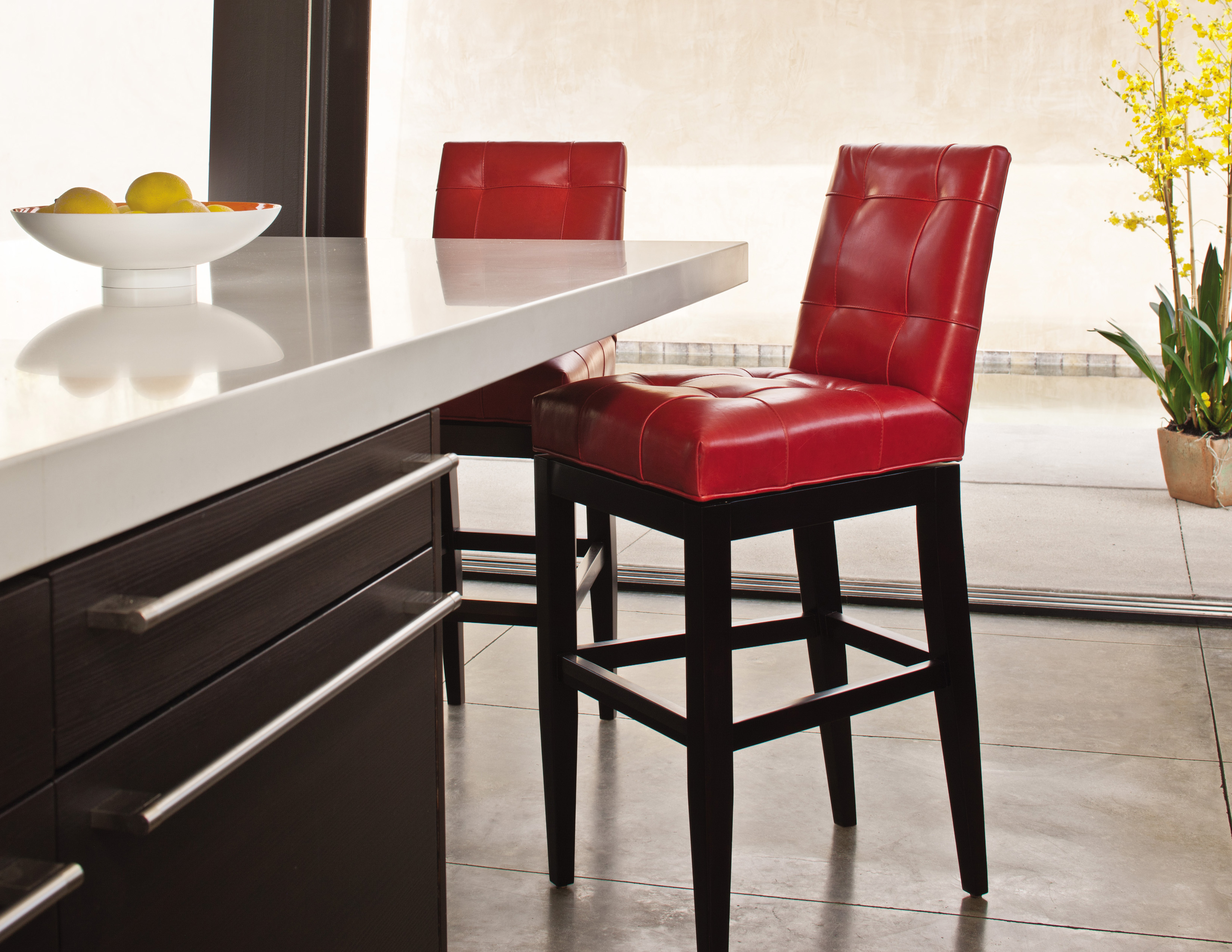 Mann Bar Stool